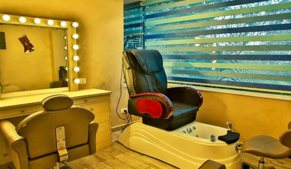 Meghavi Wellness Spa | Daspalla Hotel